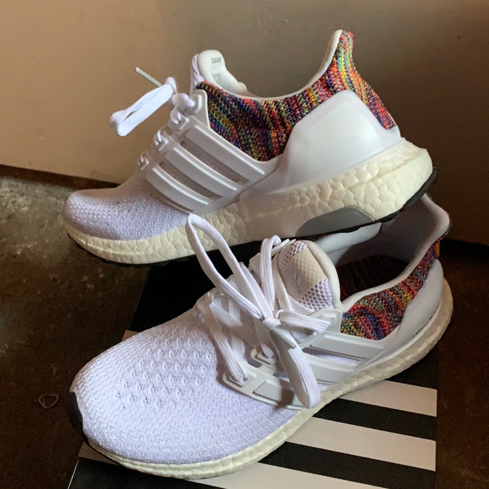 Adidas ultra boost size 6 women’s